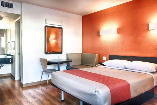 Instalaciones, Motel 6 Mammoth Lakes, CA in Mammoth Lakes City Center