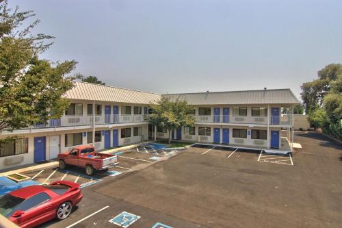 Motel 6-Woodland CA Sacramento Airport - image 11