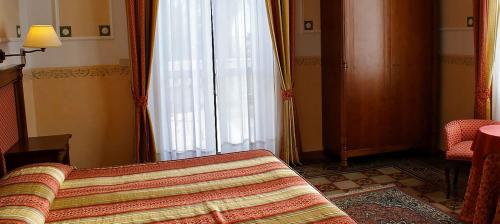 Double Room with Terrace image 10