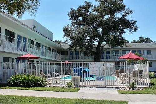 Motel 6-Atascadero CA - image 6