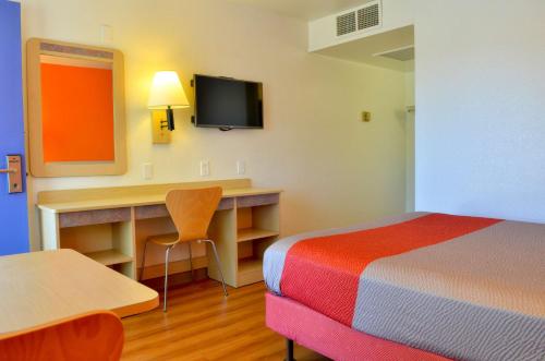 Motel 6 Santa Nella - Los Banos - Interstate 5