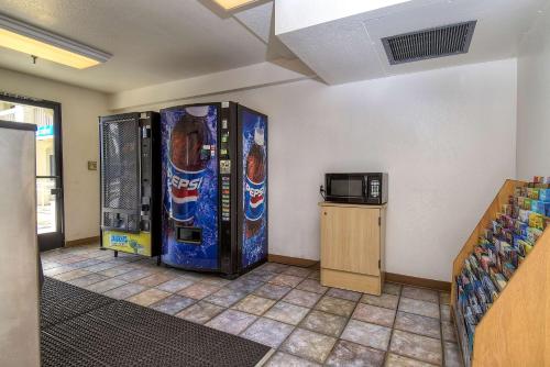 Motel 6-Carlsbad, CA Beach