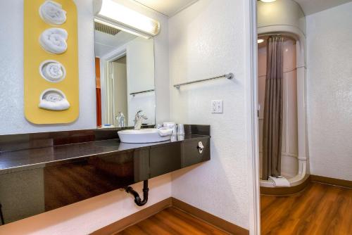 2 double beds