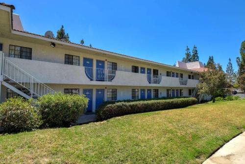 Motel 6-San Dimas, CA - Los Angeles