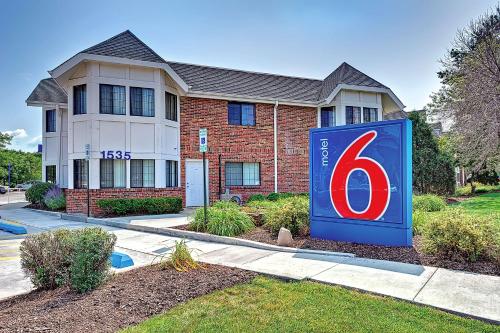 Motel 6-Glenview IL - Chicago North - image 7
