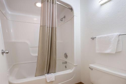2 double beds