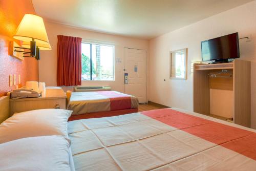 Motel 6-El Cajon CA - San Diego - image 11