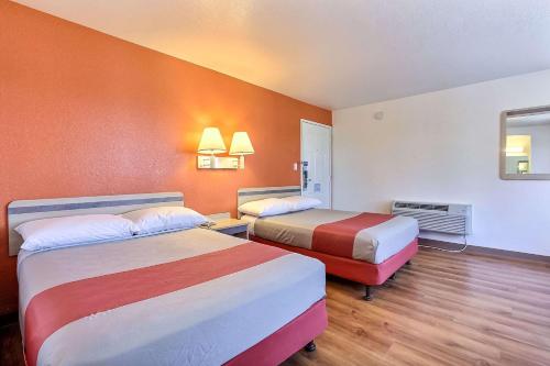 Motel 6-Fremont CA - North - main image