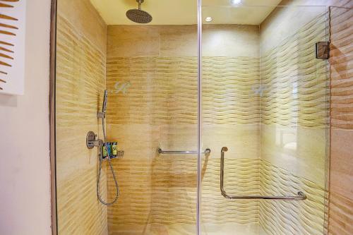 2 bedrooms, 4 beds