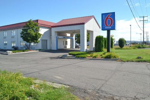 Motel 6-Billings, MT - North