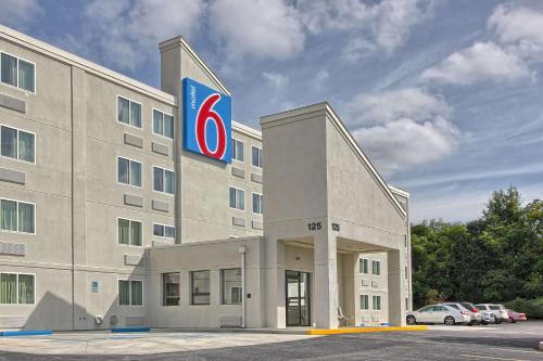 Motel 6-York, PA - North