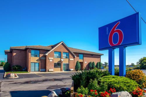Motel 6-Amherst, NY - Buffalo