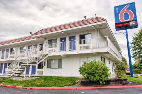 Motel 6-Everett, WA - South