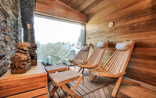 Boho Style Luxury with a private Spa in Toivola
