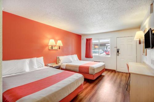 Motel 6-Stockton, CA - North