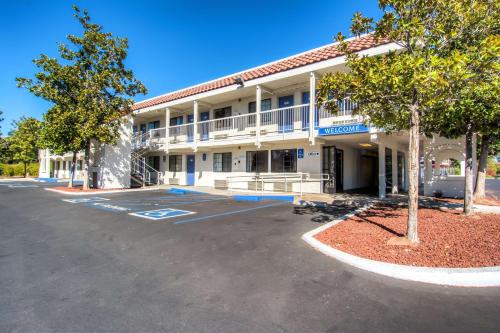 Vista exterior, Motel 6 Redding, CA - South in Redding (CA)