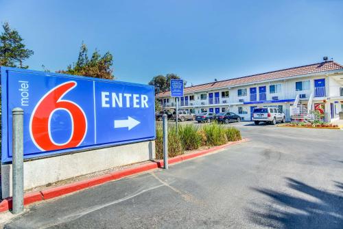 Motel 6-Stockton CA - Charter Way West