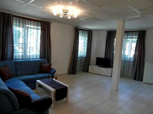 Apartment (10 Adults)