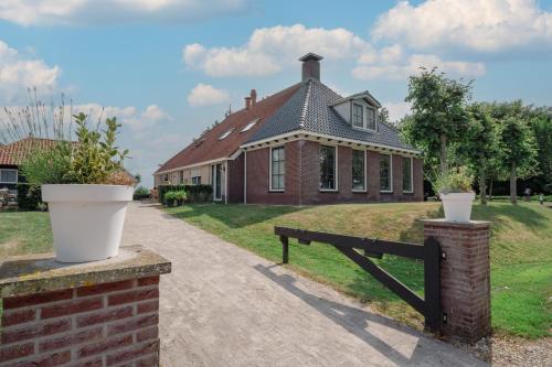 B&B Stations Koffiehuis in Molkwerum