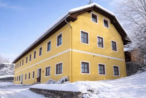 Haus Waldbach - nahe Nassfeld - Pressegger See in Köstendorf, Österreich