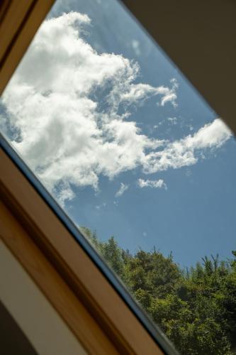 Arc House | 5min to Town • Spacious Loft House - image 13