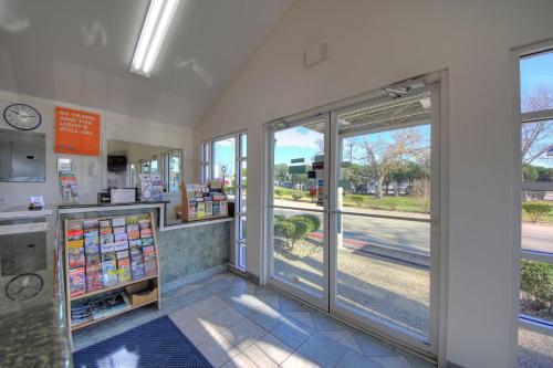Előcsarnok, Motel 6 Kerrville, TX in Kerrville