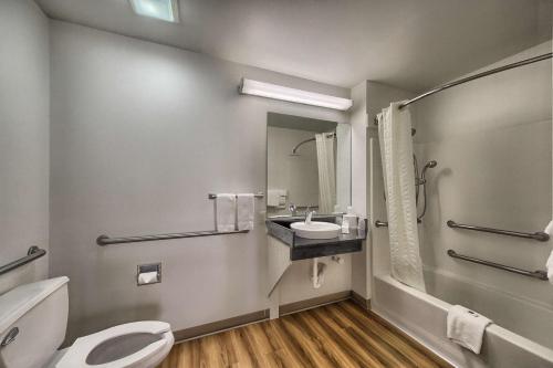 2 double beds