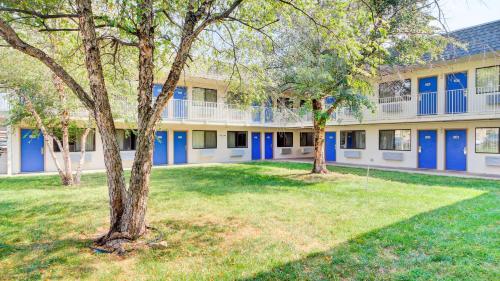 Motel 6 Wichita, KS - 숙소 외관