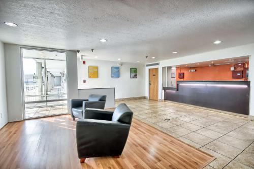Előcsarnok, Motel 6 Columbus, OH - West in Sweetwater