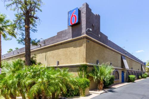 Motel 6 Glendale AZ