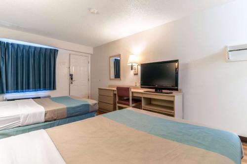 Motel 6-Farmington Hills, MI - Northwest - Farmington Hills