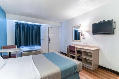 Motel 6-Farmington Hills, MI - Northwest - Farmington Hills