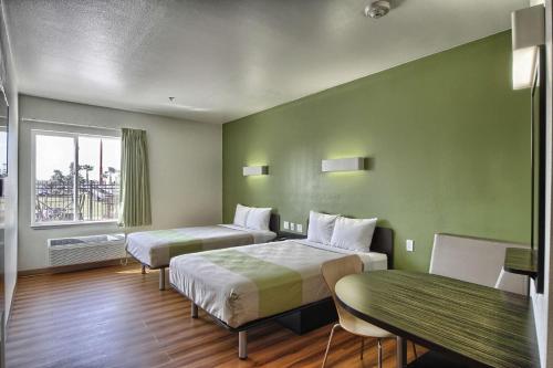 Motel 6 Weslaco, TX in เวสเลโก (TX)