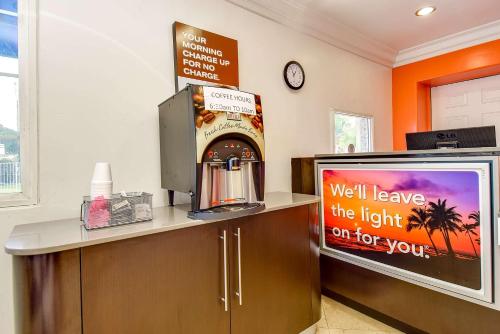 Motel 6 Garden Grove – Garden Grove, CA