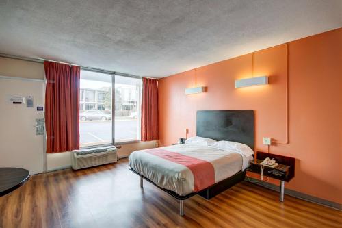 Motel 6-Somerset, KY