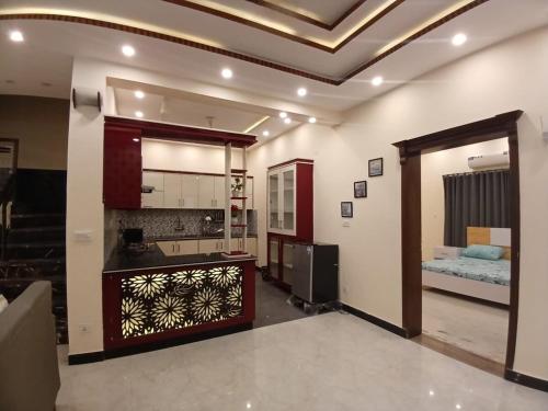 Haven Lodge Rawalpindi by Haven Holiday Homes - 3BR Upper Portion in Bahria - image 12