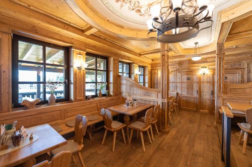 ห้องอาหาร, Berggasthof Heuberghaus, direkt am Rennsteig in ฟรีดไรชโรดา