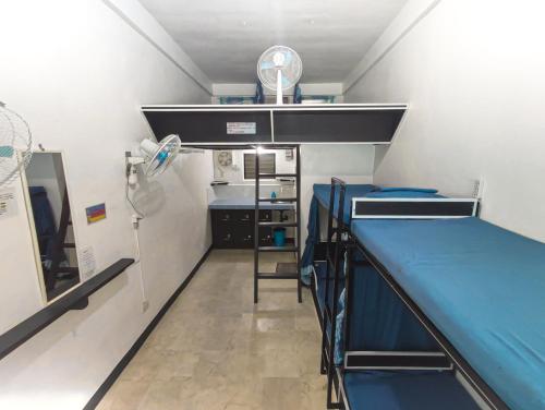1 bunk bed