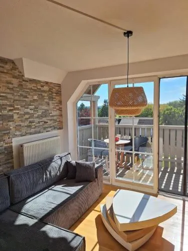Helle Lichtdurchflutete Ferienwohnung in Ellingen, Deutschland