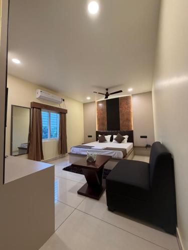 Hotel Granvilla in Murshidabad