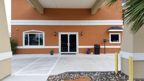 Studio 6-Beeville TX - image 8