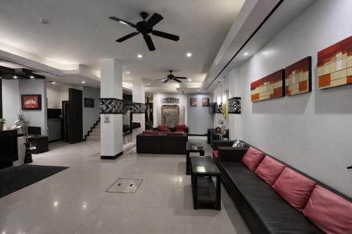 The Star House 3