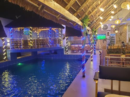 . TOUR EIFFEL HoTEL BENIN