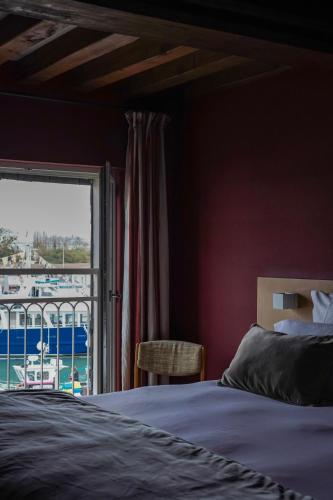 L'Absinthe Hotel - image 13