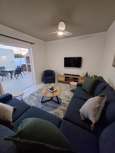 Embrace This Planet Self-Catering Accommodation – khách sạn tại Fisherhaven