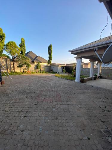 Flamingo 1 spacious solar powered 2 bedroom home with a stocked ready kitchen in ยอส