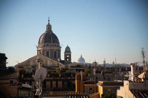 Appartamento Via delle Carrozze, Piazza di Spagna, Roma (foto 7)