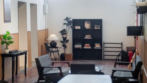 Aayu Seckchuan - 3 mins walk to Love Lane, George Town