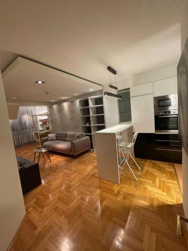 Work Ready Flat & Garage