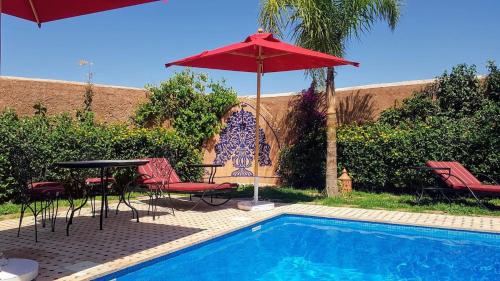 Swimming pool, Authentic Riad with swimming pool and private garden in Ait Ourir